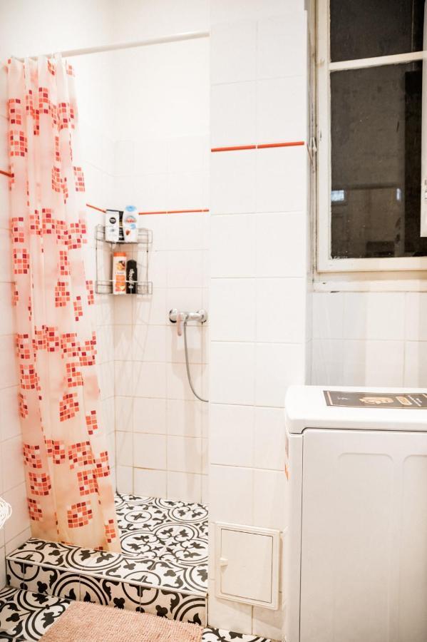Stylish And Spacious ! Central Location Kazincy Netflix Budapeszt Zewnętrze zdjęcie